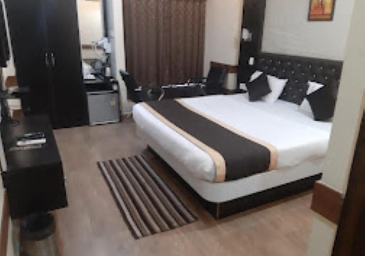 Hotel Venus Inn Bhubaneshwar Bhubaneswar Esterno foto