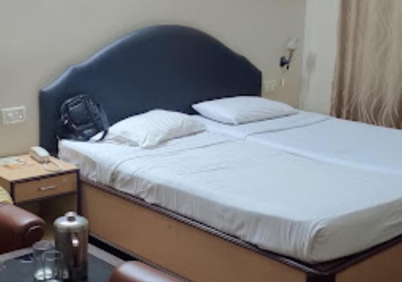 Hotel Venus Inn Bhubaneshwar Bhubaneswar Esterno foto